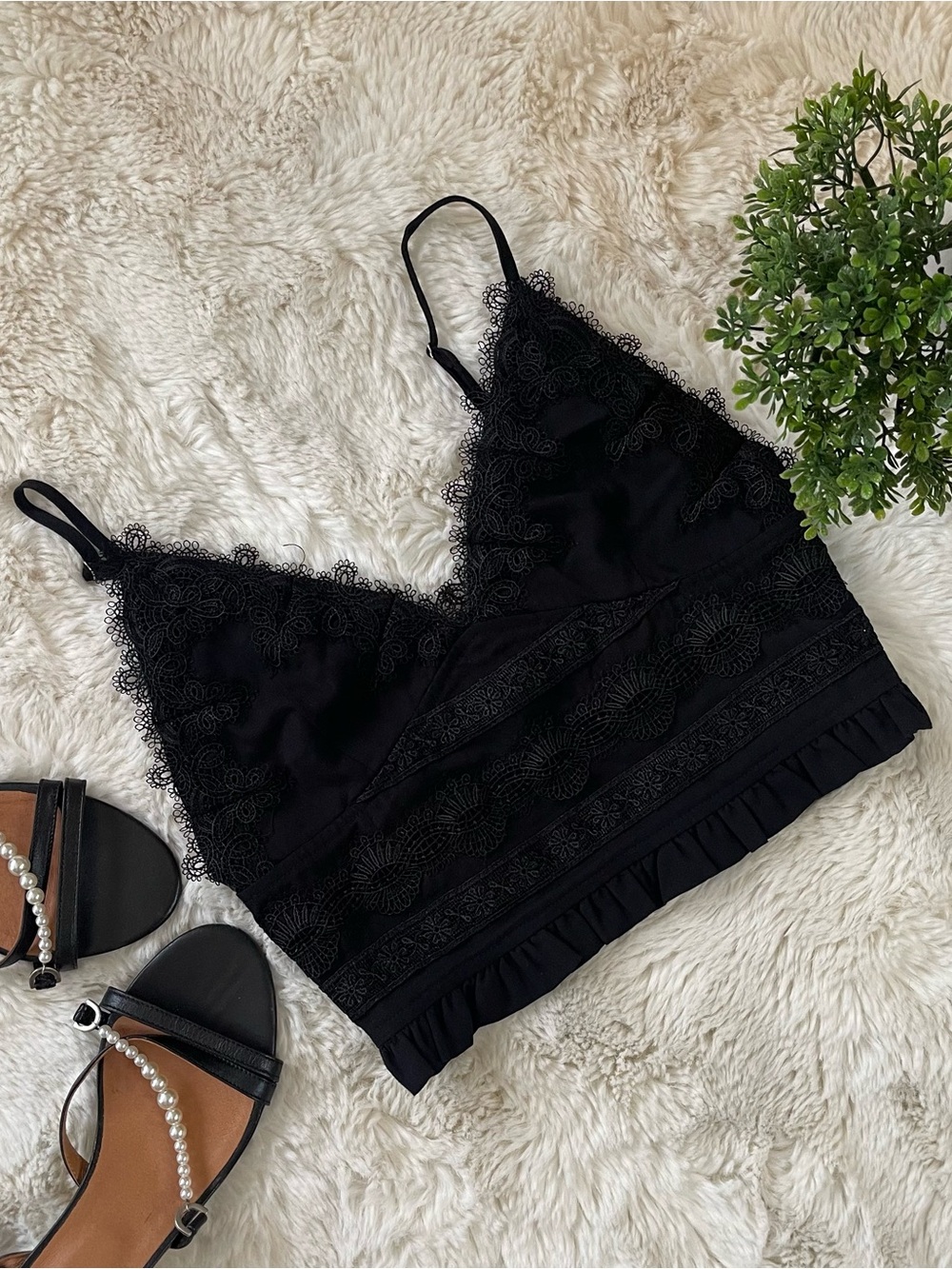 Dress Forum LA Crochet Lace Trim Smocked Ruffle Crop Top Bralette Black S